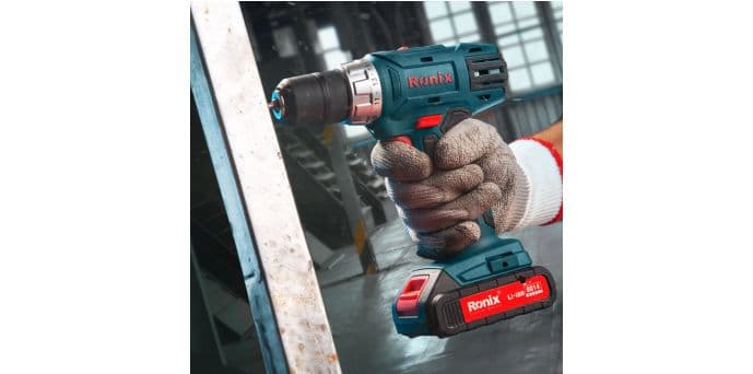 Drill screwdriver