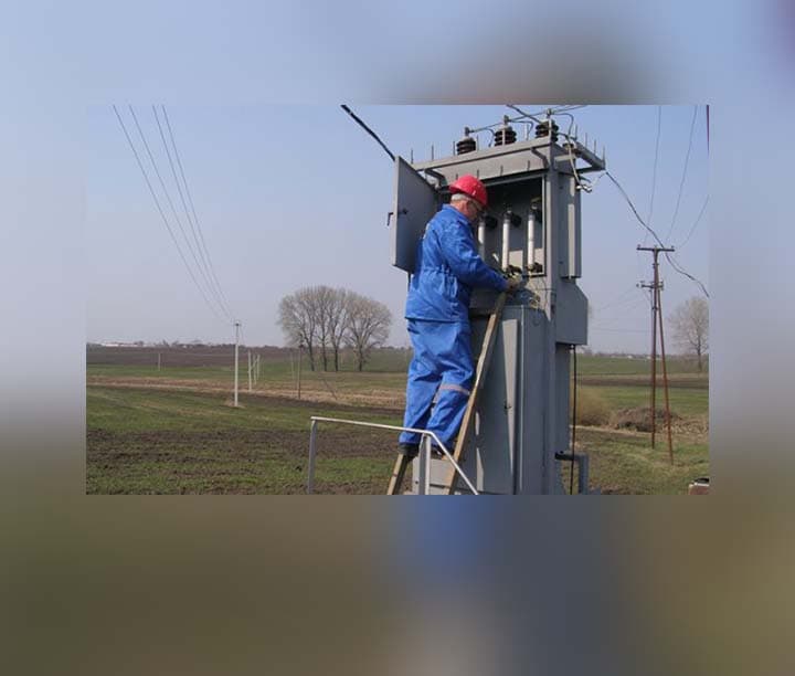 installation of electrical equipment of 10 kW high voltage lines